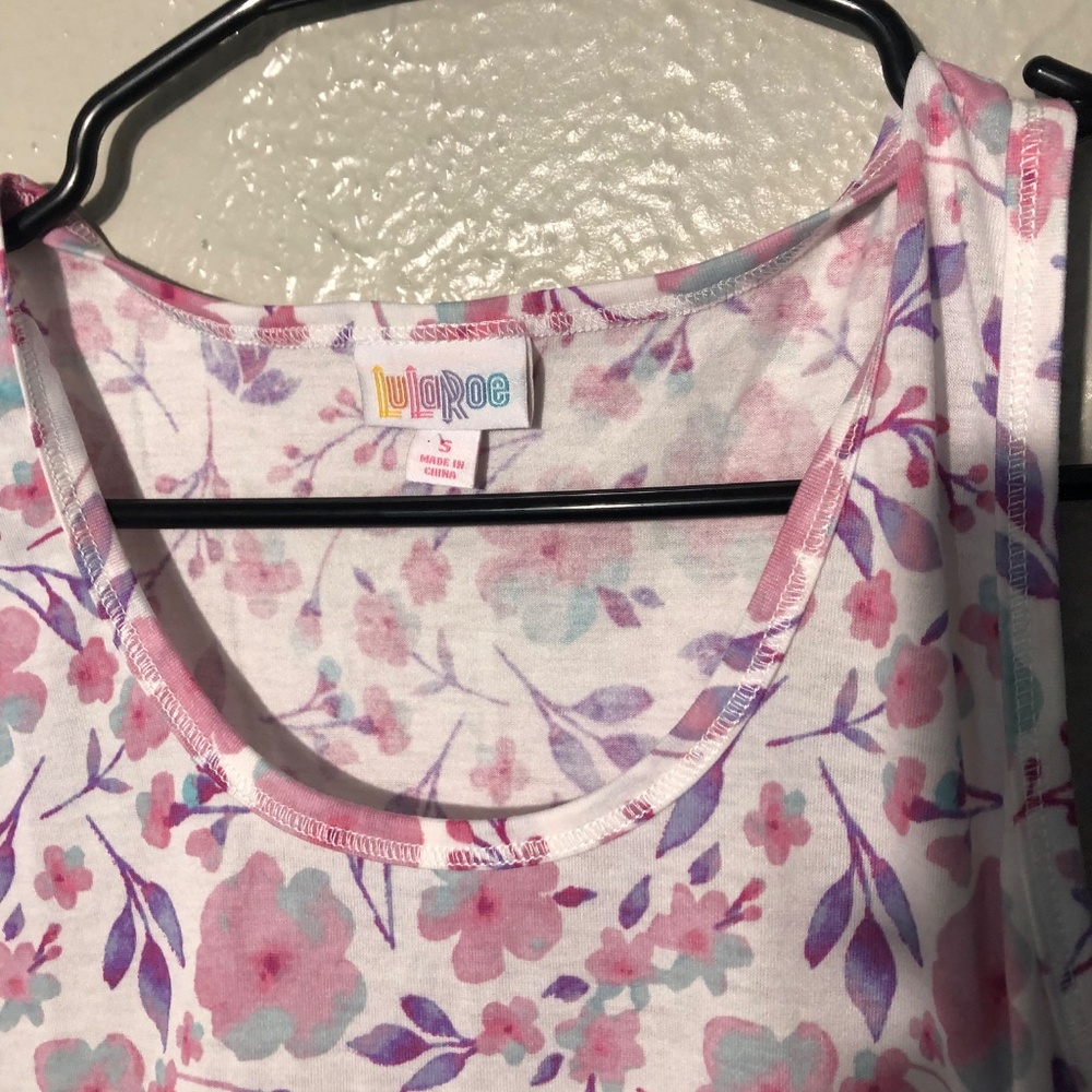 Lularoe tank - Picture 6 of 7